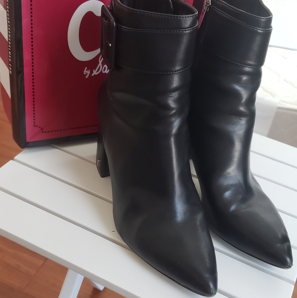 SOLD OFFLINE - Picture 3 of 4